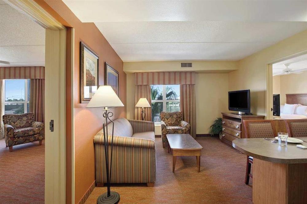 Homewood Suites Phoenix-Metro Center Room photo
