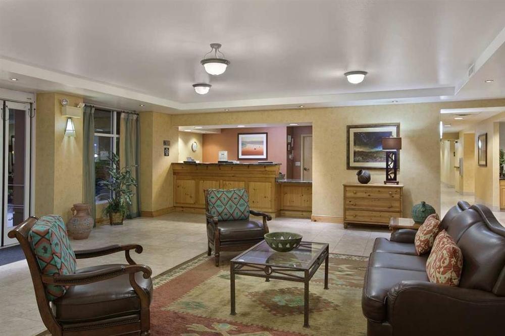 Homewood Suites Phoenix-Metro Center Interior photo